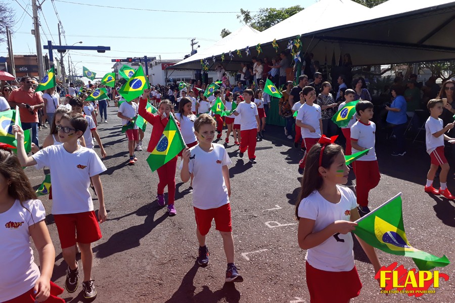 Desfile em comemoração ao 7 de Setembro