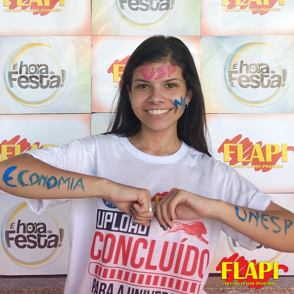 Camila Soares Cafalcante